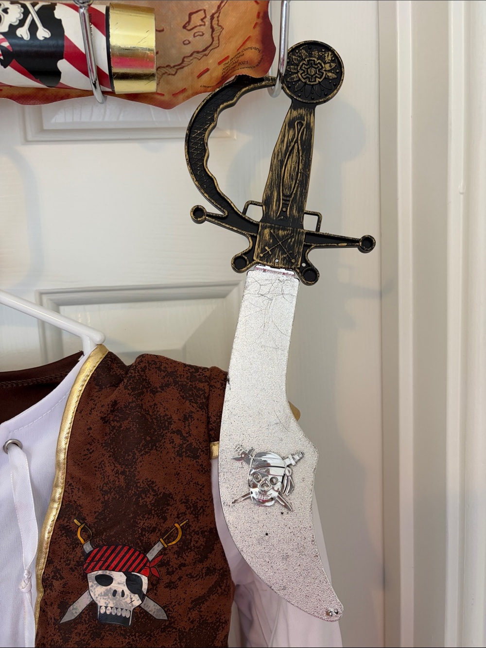 Kids’ Pirate Costume BUNDLE!! - Picture 4 of 11